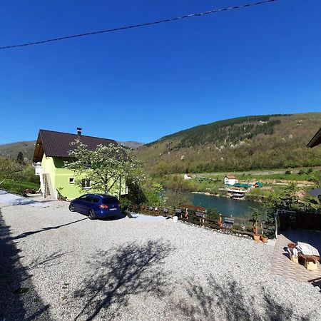 Apartmani Vila Na Drini Фоча Екстериор снимка