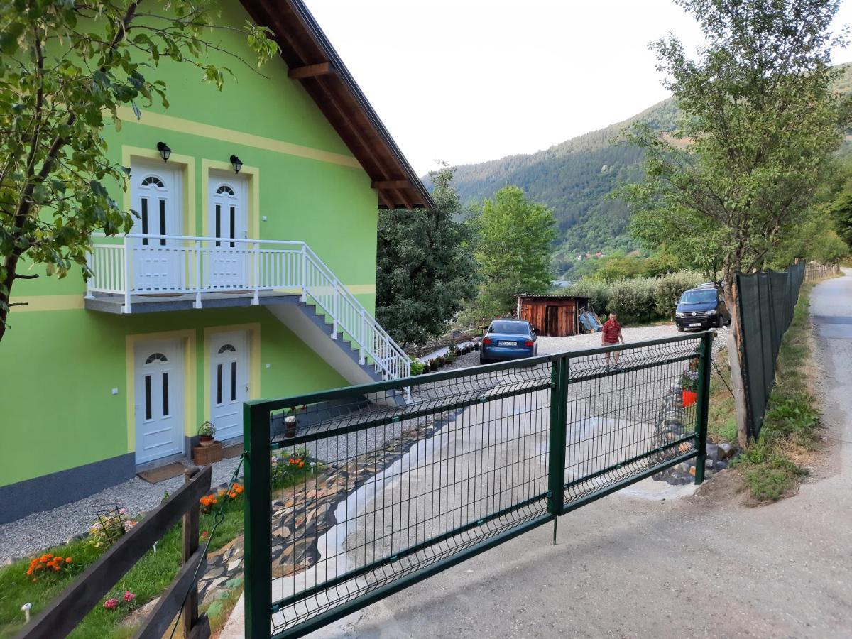 Apartmani Vila Na Drini Фоча Екстериор снимка