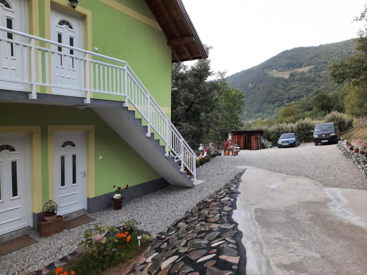 Apartmani Vila Na Drini Фоча Екстериор снимка