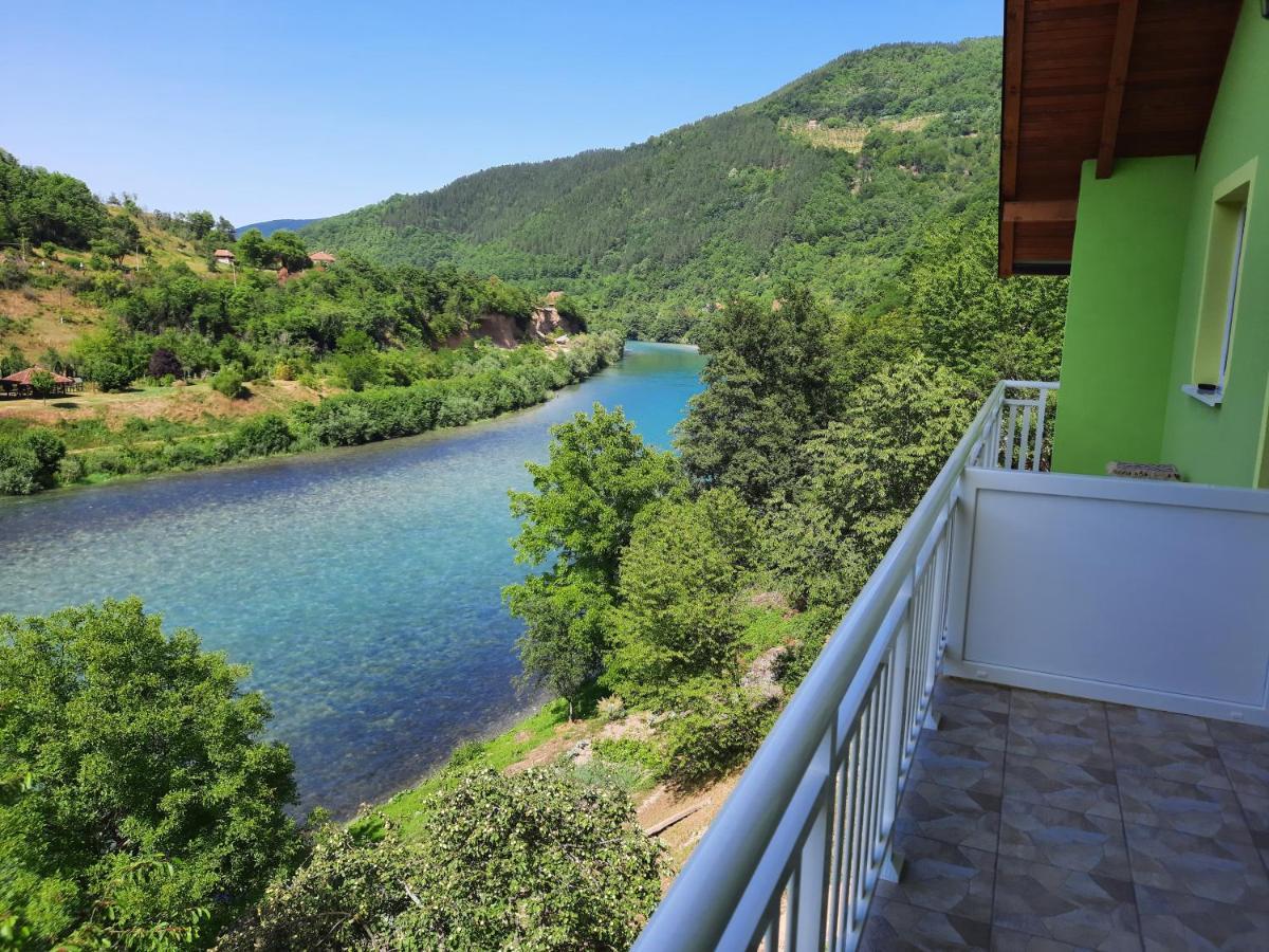 Apartmani Vila Na Drini Фоча Екстериор снимка