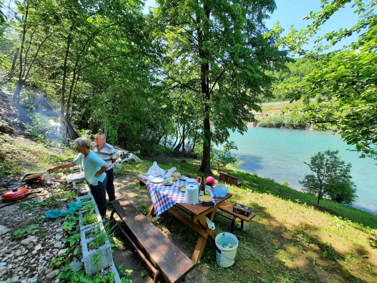 Apartmani Vila Na Drini Фоча Екстериор снимка